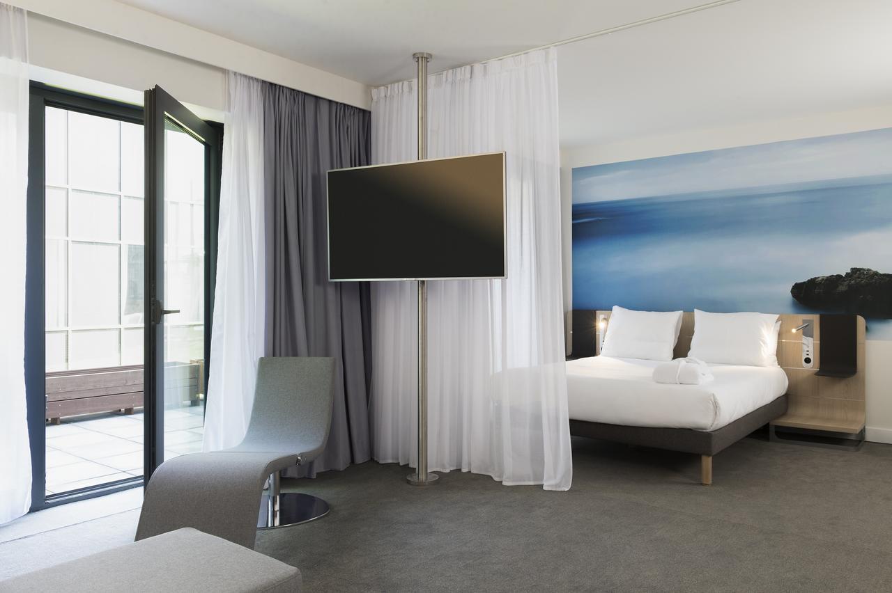 Novotel Centre Hotel 4*